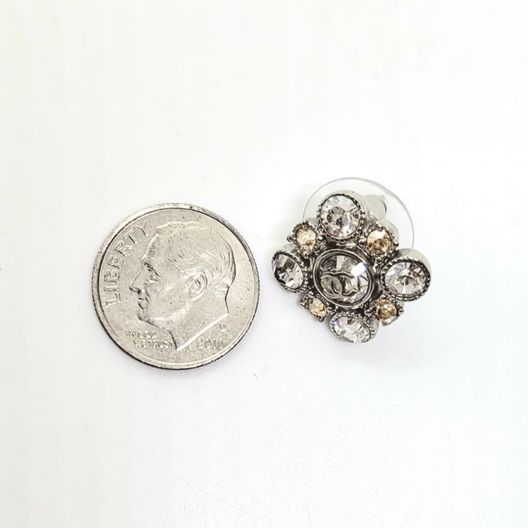 CHANEL Cluster Argyle Champagne Diamond Square Pierced Earrings - Picture 14 of 14